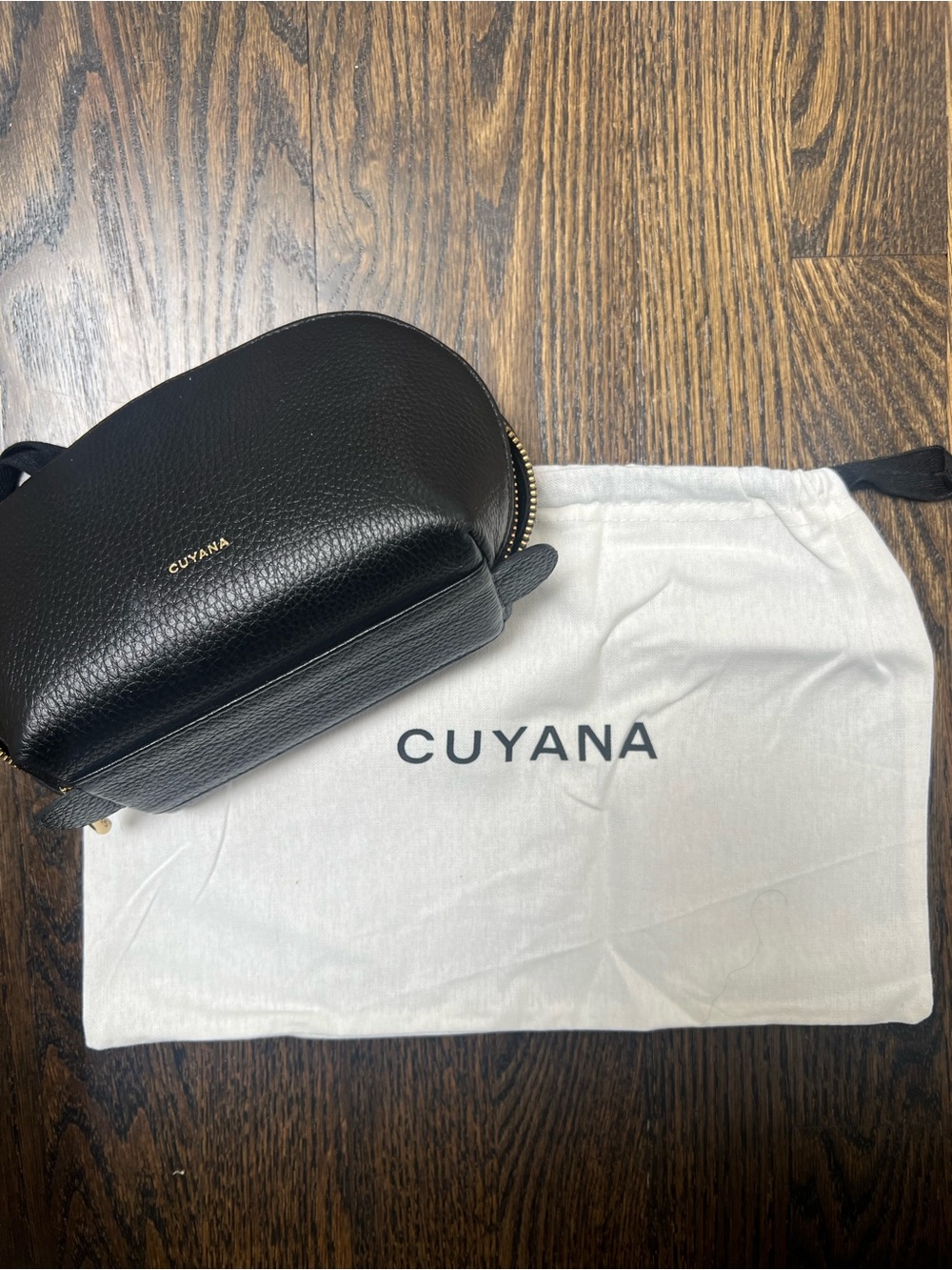 Cuyana Black Pebbled Leather Small Cosmetic Pouch
